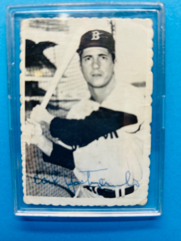 Photo 1 of 686681…vintage 1969 Carl Yastrzemski card 4 in hard plastic case- damage on back