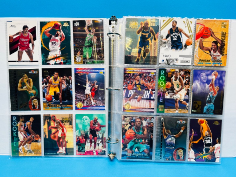 Photo 1 of 686688…252 mixed basketball trading cards in binder 