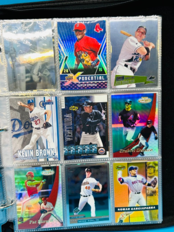 Photo 15 of 686712…171 mixed baseball refractor, holo, chrome, and foil cards in binder 