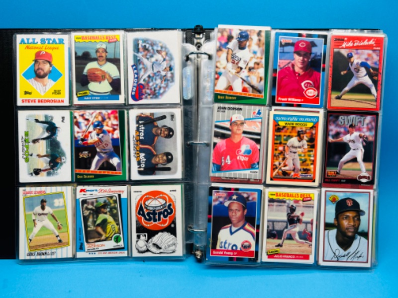 Photo 2 of 686722…414 mixed baseball trading cards in binder