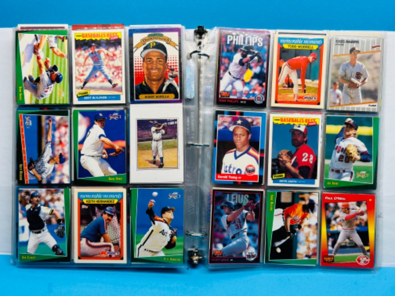 Photo 14 of 686724…360 mixed baseball trading cards in binder 