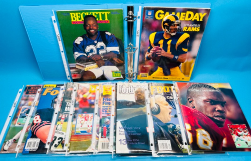 Photo 4 of 686727…10 Beckett football magazines in sleeves 1988-2004 in binder