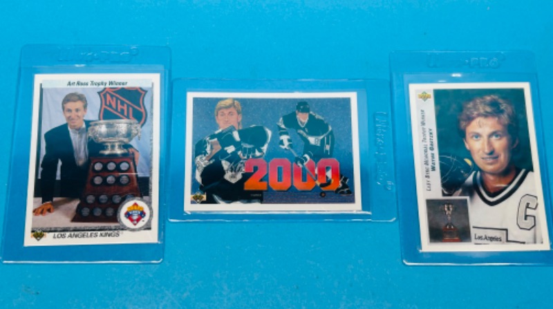 Photo 1 of 686748…3 Wayne Gretzky cards in hard plastic sleeves 