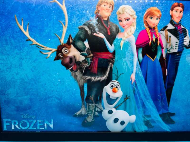 Photo 3 of 686763…18 x 36” framed Disney Frozen vinyl poster/picture 