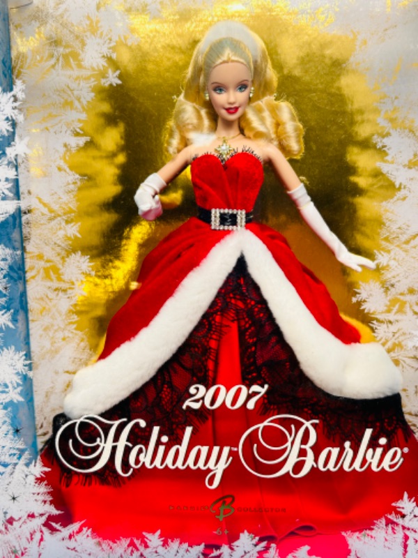 Photo 3 of 686794…2007 Holiday Barbie doll