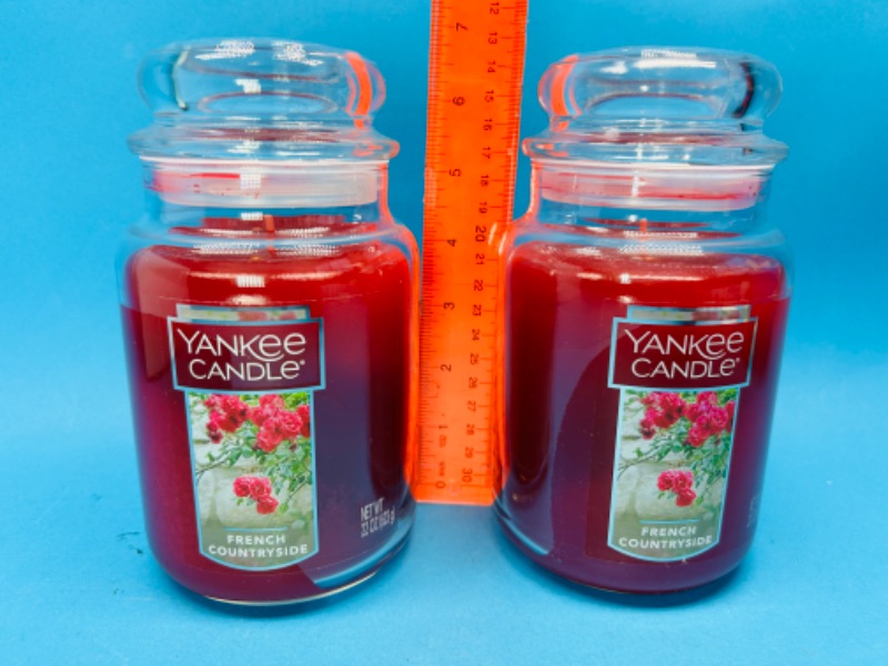 Photo 2 of 686857… 2 large Yankee Candle jars 22 oz each