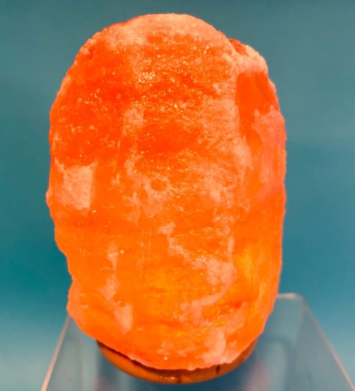 Photo 1 of 686875…6” himalayen lighted salt rock 