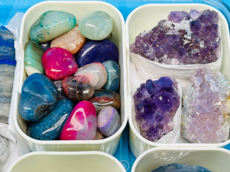 Photo 5 of 686877…collectible rocks in carry case-amethyst, agate, polished, pyrite (fools gold), stilbite 