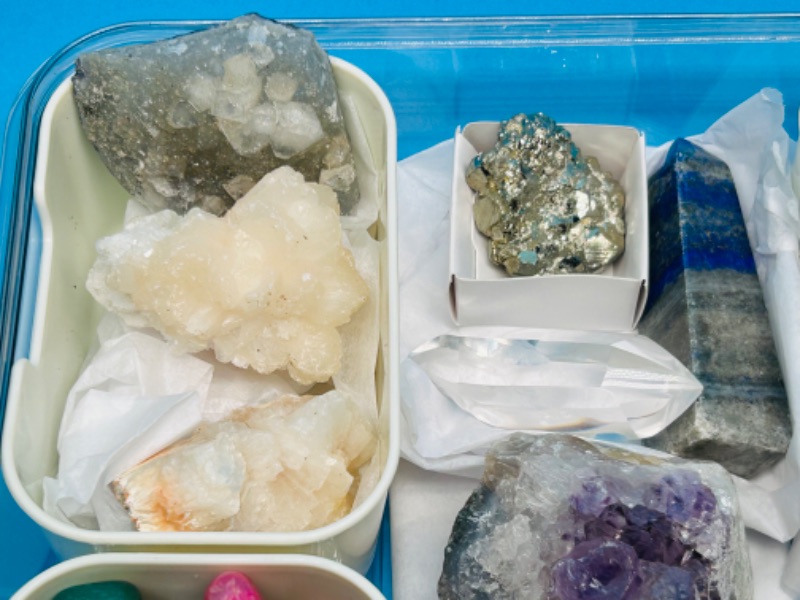 Photo 4 of 686877…collectible rocks in carry case-amethyst, agate, polished, pyrite (fools gold), stilbite 