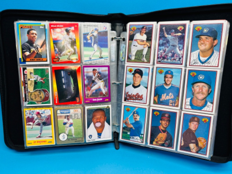 Photo 15 of 686886…final sale no returns/refunds-468 mixed baseball cards in binder 