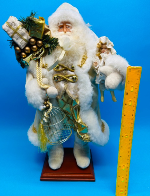 Photo 1 of 686909…18” old time Santa 