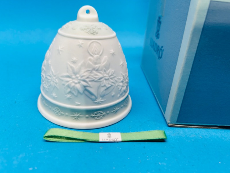 Photo 5 of 686927…vintage 1992  LLadro porcelain bell ornament with box