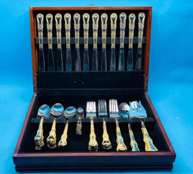 Photo 1 of 686929…vintage Churchill China flatware 78 piece set in case -wear/scuffs on case