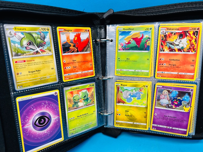 Photo 1 of 686952…final sale no returns/refunds-152 mix d Pokémon and holo cards in binder