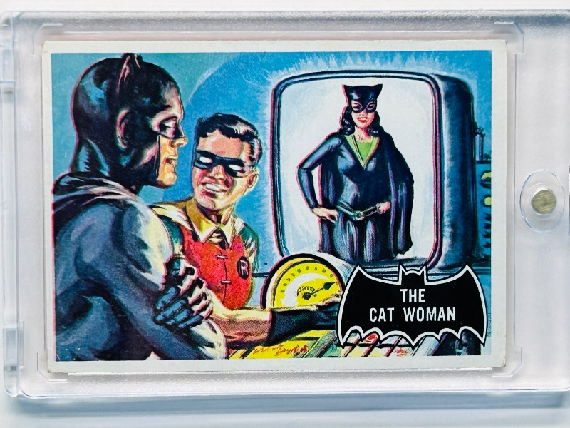 Photo 1 of 686960… vintage 1966 Batman card 25 in hard plastic case