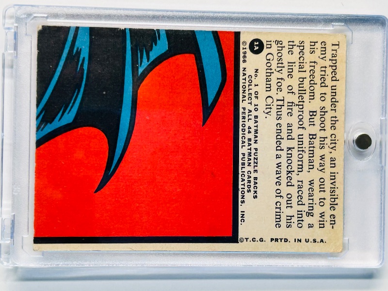 Photo 2 of 686963… vintage 1966 Batman card 1A in hard plastic case