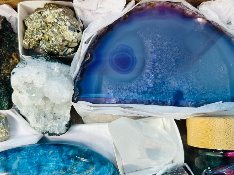 Photo 1 of 687086…rock and geode collection in wood box- amethyst, crystal, agate, stilbite, pyrite Fools gold) and polished