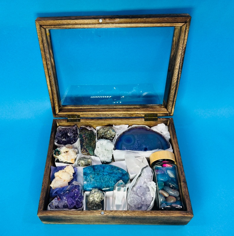 Photo 9 of 687086…rock and geode collection in wood box- amethyst, crystal, agate, stilbite, pyrite Fools gold) and polished