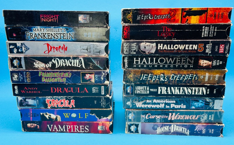 Photo 1 of 687096…18 horror VHS tapes