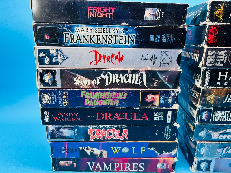 Photo 2 of 687096…18 horror VHS tapes