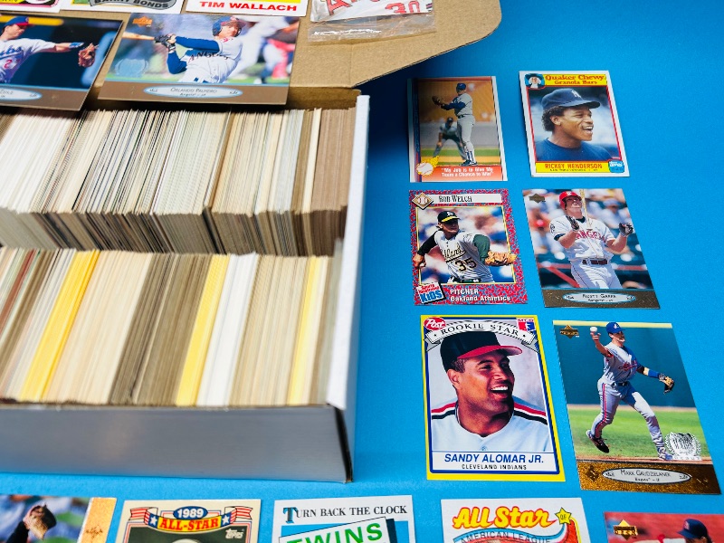 Photo 3 of 687116…final sale no returns/refunds 1000+ mixed baseball cards in box 