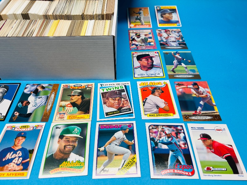 Photo 6 of 687116…final sale no returns/refunds 1000+ mixed baseball cards in box 