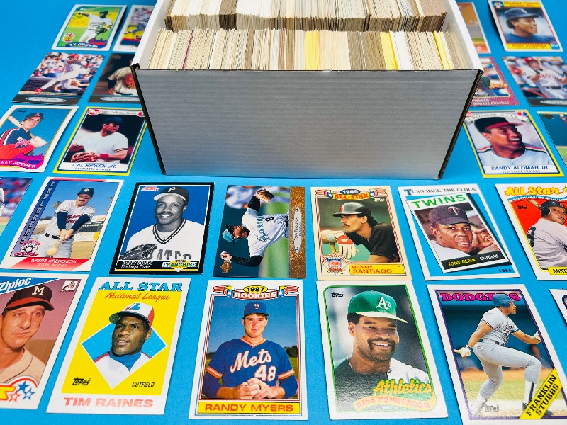Photo 1 of 687116…final sale no returns/refunds 1000+ mixed baseball cards in box 