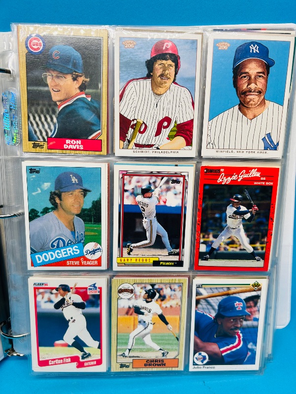 Photo 10 of 687134…final sale no returns/refunds -450 mixed baseball cards in binder