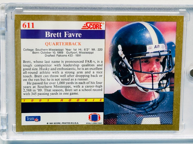 Photo 2 of 687149…  Rookie Brett Favre card 611 in hard plastic case