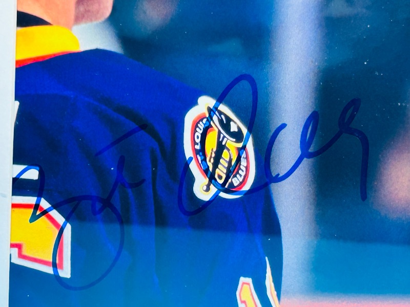 Photo 1 of 687202…15 x 12” autographed hockey picture-Wayne Gretzky and other