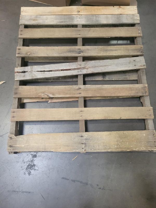 Photo 1 of 1 Single - 48 x 40 Single Wooden Pallet 