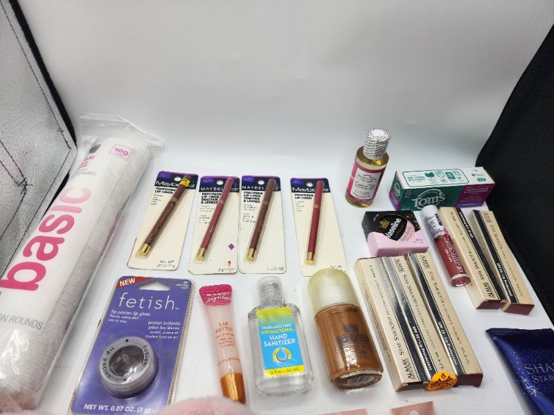 Photo 3 of Miscellaneous Brand Name Cosmetics New 