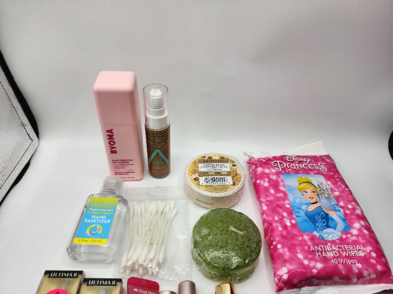 Photo 2 of Miscellaneous Brand Name Cosmetics New 