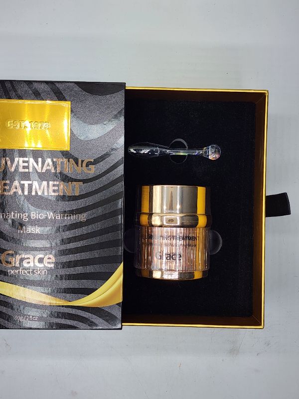 Photo 4 of Rejuvenating Bio Warming Mask Anti Aging Fast Absorbing Regenerates Skin Cells Delivers Intense Hydration Red Caviar and Red Seaweed Extracts Debris Deposits Nutrients Boosts Firmness Illuminated Skin Refreshes Appearance New 