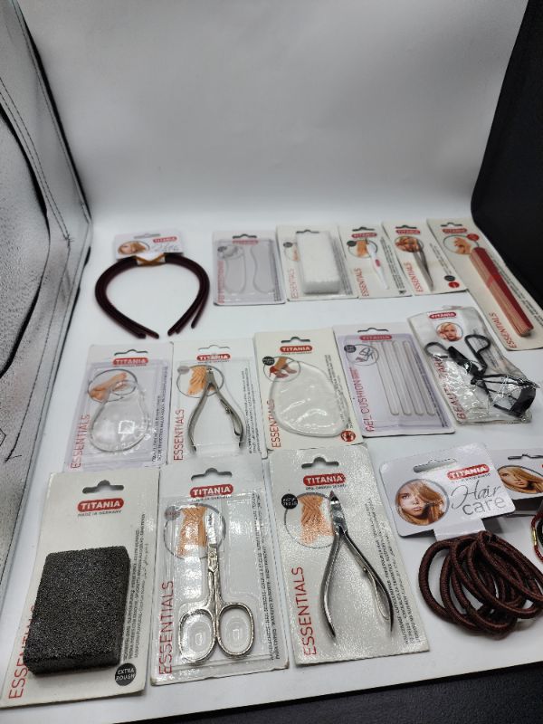 Photo 1 of Miscellaneous Titania Products New 
	