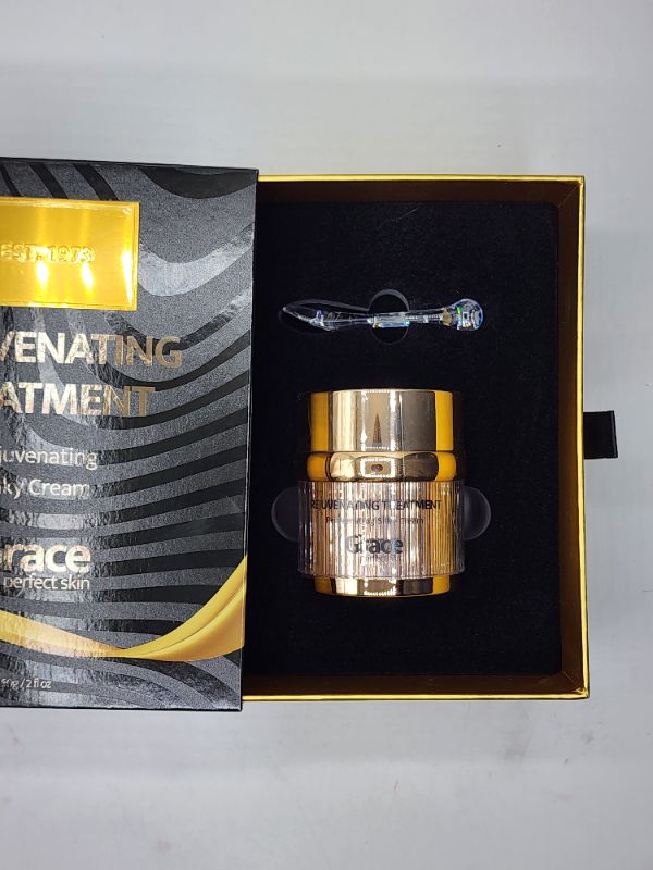 Photo 4 of Rejuvenating Silky Cream Anti Aging Delivers Hydration and Moisture Includes Eucalyptus Leaf Reduce Inflammation Boost Skin Ceramide Production Dose of Antioxidants Tightens Brightens and Firms Skin New