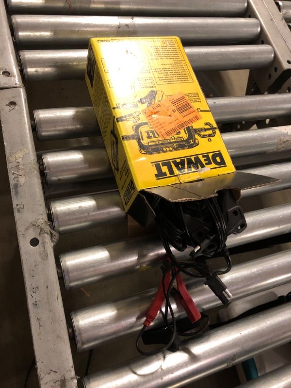 Photo 2 of DEWALT DXAEC2 DXAEC2 Professional 2-Amp Automotive Battery Charger and Maintainer