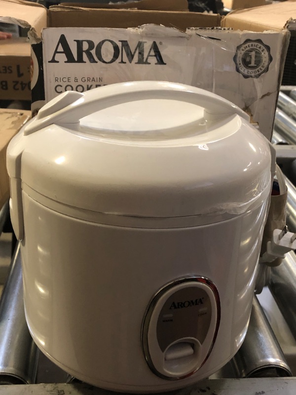 Photo 2 of Aroma Housewares 8-Cup (Cooked) (4-Cup UNCOOKED) Cool Touch Rice Cooker (ARC-914S)
++DAMAGED BOX+++