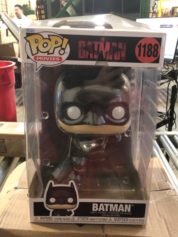 Photo 2 of Funko Pop! Jumbo: The Batman - Batman
+++DAMAGED BOX+++