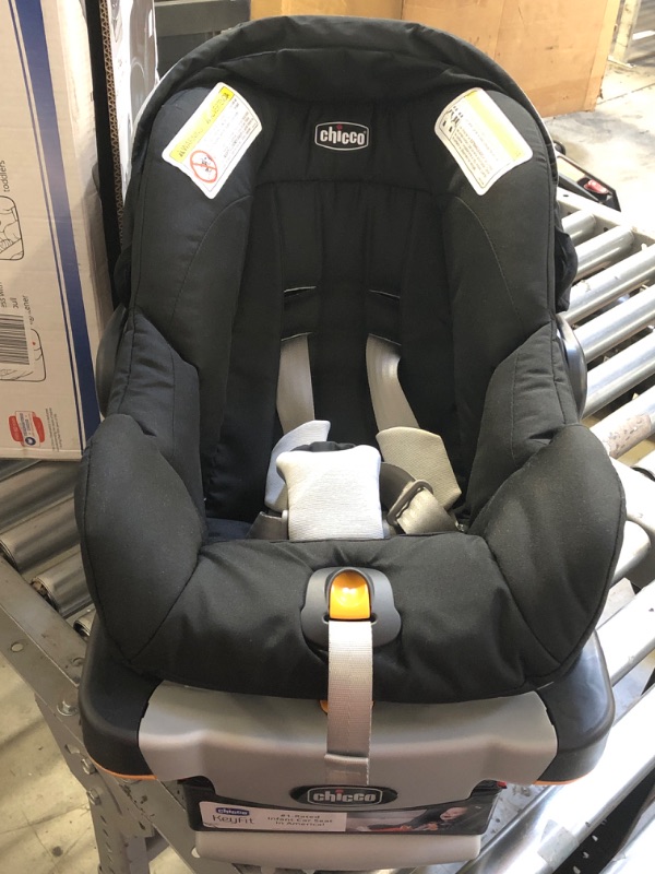 Photo 3 of Chicco Fit2 Infant & -Toddler Car Seat - Venture | Grey Venture Fit2 Adapt