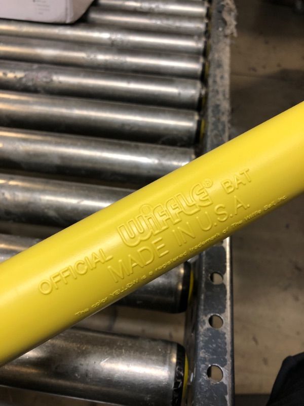 Photo 1 of 31" Wiffle Bat