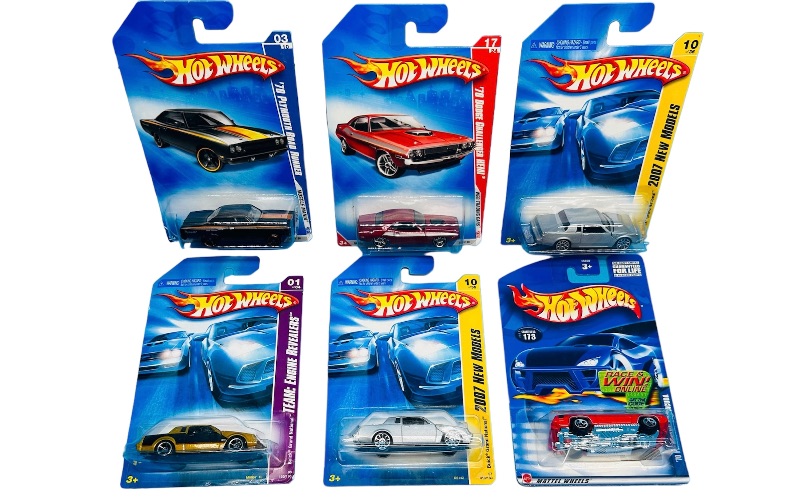 Photo 1 of 698357… 6 hot wheels die cast cars