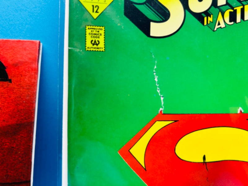 Photo 1 of 698380… comics - wear on Superman and framed Batman 