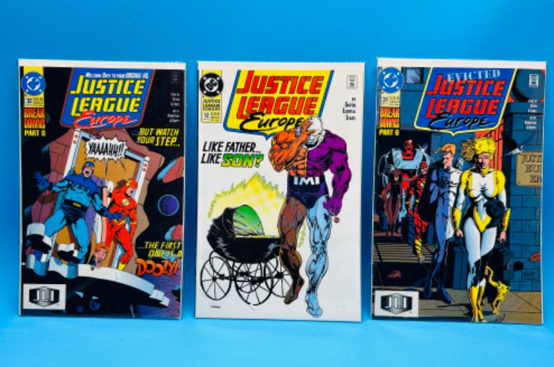 Photo 1 of 698406�… 3 justice league Europe comics in plastic sleeves 