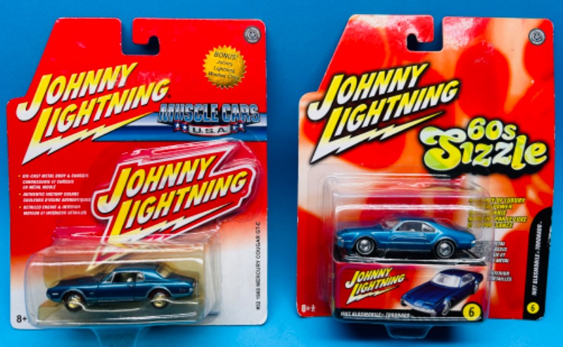 Photo 1 of 698442…2 Johnny lightning die cast cars