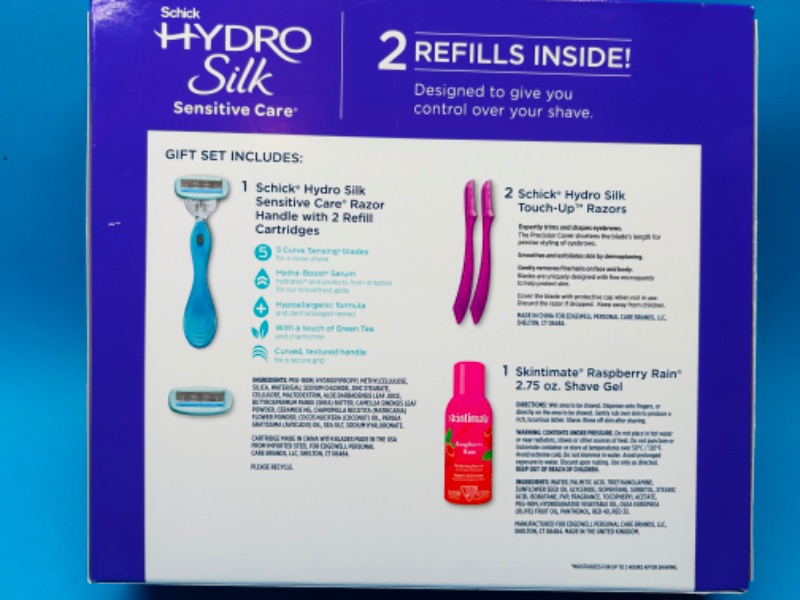 Photo 2 of 698533…Schick hydro silk shaver set