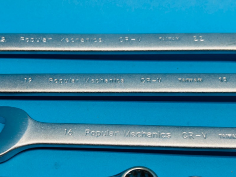 Photo 3 of 698536…assorted metric wrenches 