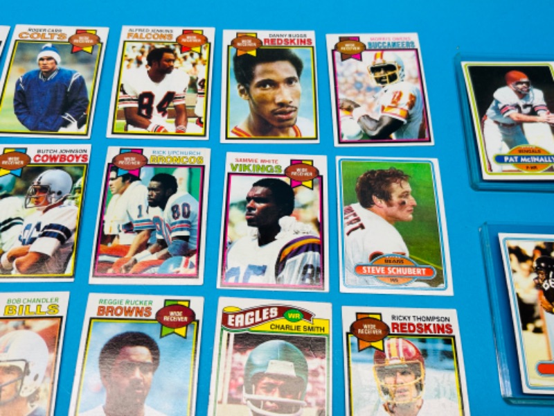 Photo 5 of 698571…20 vintage wide receivers 1978-80 football cards in 2 thick toploaders 