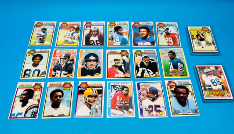 Photo 1 of 698573… 20 vintage wide receivers 1978-80 football cards in 2 thick toploaders 