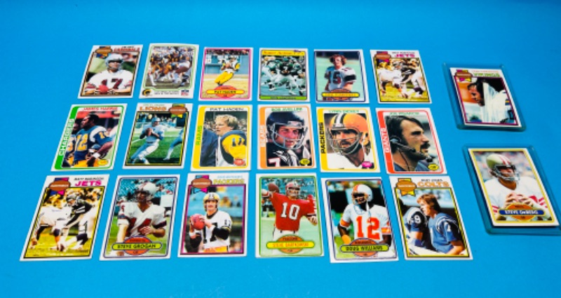 Photo 1 of 698575… 20 vintage quarterbacks 1978-80 football cards in 2 thick toploaders 
